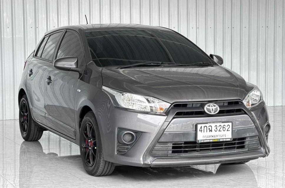 Toyota Yaris 1.2J เบนซิน เกียร์ออโต้  ปี2015