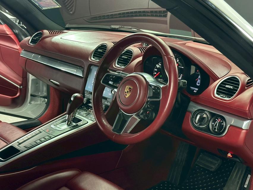 Porsche 718 Cayman 2.0 8