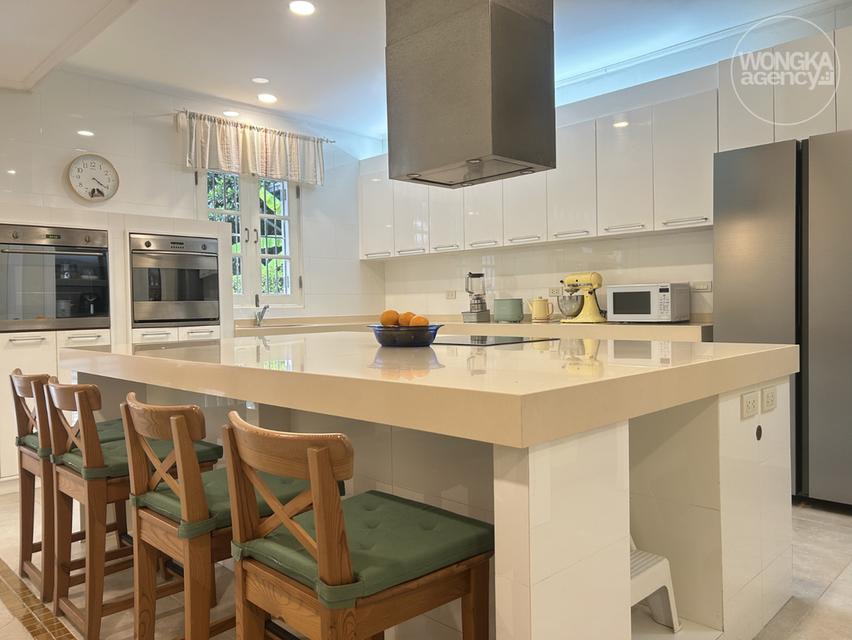 ขายบ้านเดี่ยว หมู่บ้านเมืองทอง 2 โครงการ 3 พัฒนาการ 53 สไตล์ Old Money ออกแบบโดยสถาปนิกชั้นนำ ขนาด 158 ตร.วา ใกล้รถไฟฟ้าหัวหมาก 2 สาย 9