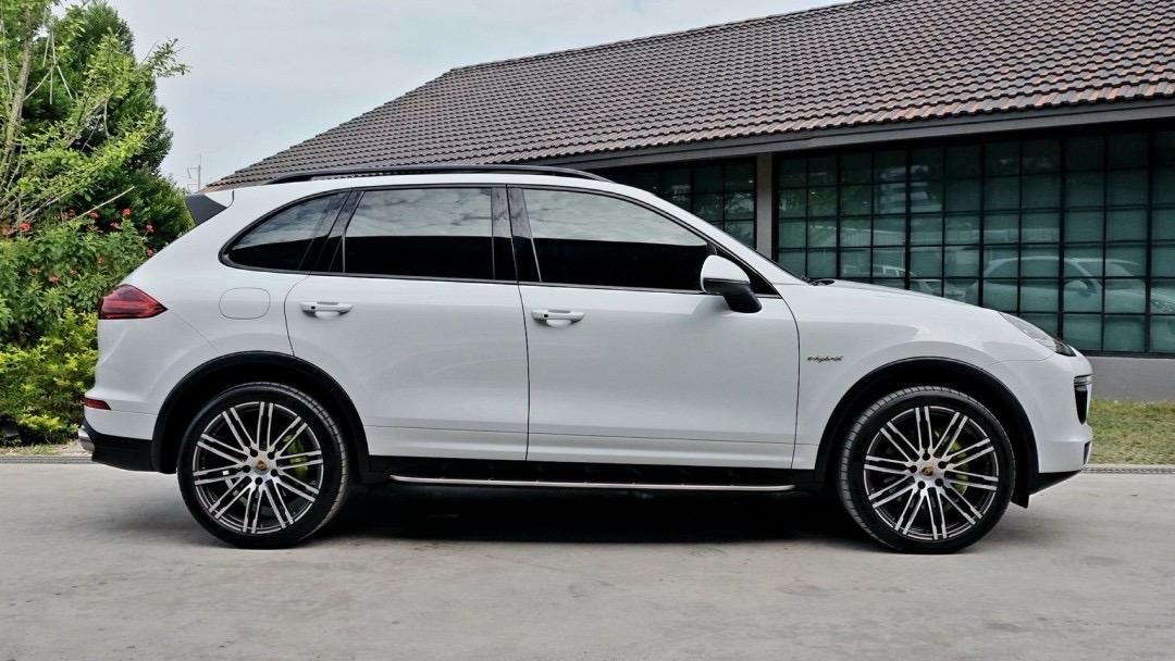 PORSCHE CAYENNE 3.0 S E-HYBRID  ปี 2015 รหัส KN20 5