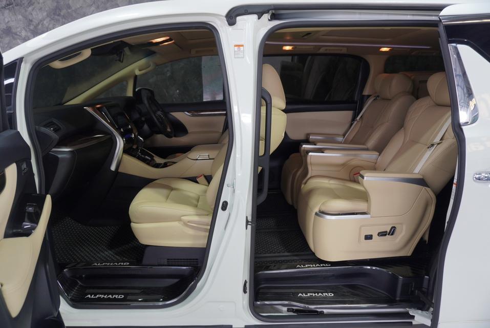 รหัสรถ JRS5189 เข้าใหม่ กับ Toyota Alphard 30 hybrid 2019 สีขาว  8