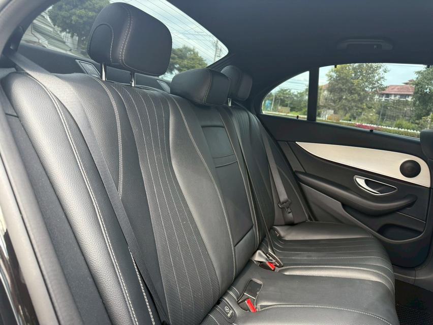 รหัสรถ SG4329 Benz E220d AMG Sport ปี2022 (Facelift) 8