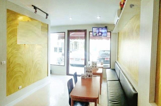 เวนิส ดิ ไอริส 200 ม.ให้เช่า อาคารพาณิชย์ 3 ชั้นพร้อมเฟอร์ฯ 3 นอน 3 น้ำ ทำเลดี ติดถนนใหญ่ เหมาะกับร้านเบเกอร์รี่ ไอศรีม 8