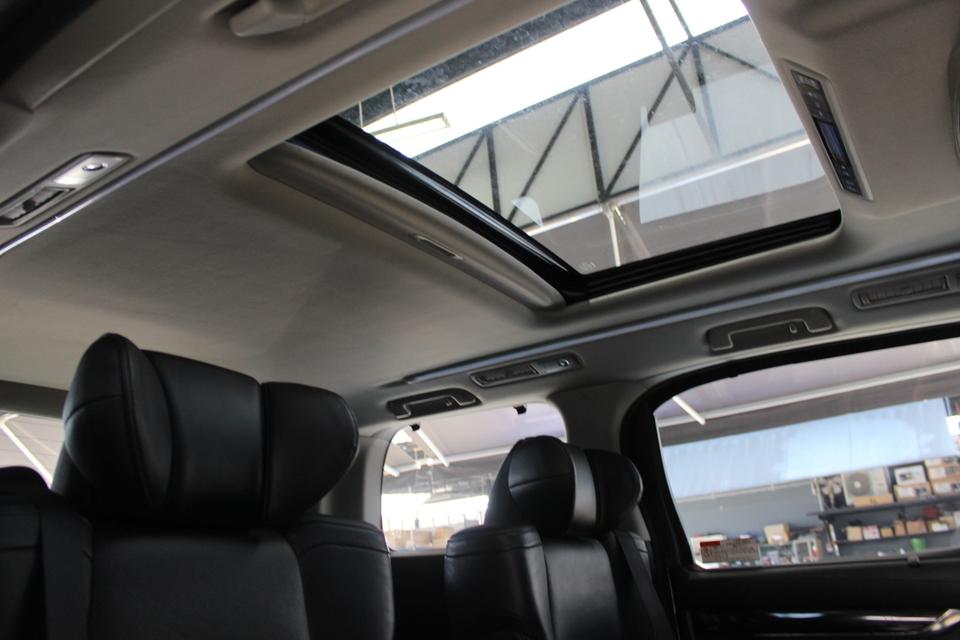 รหัสรถ JRS2055 TOYOTA VELLFIRE 40 Look ปี 2017 16