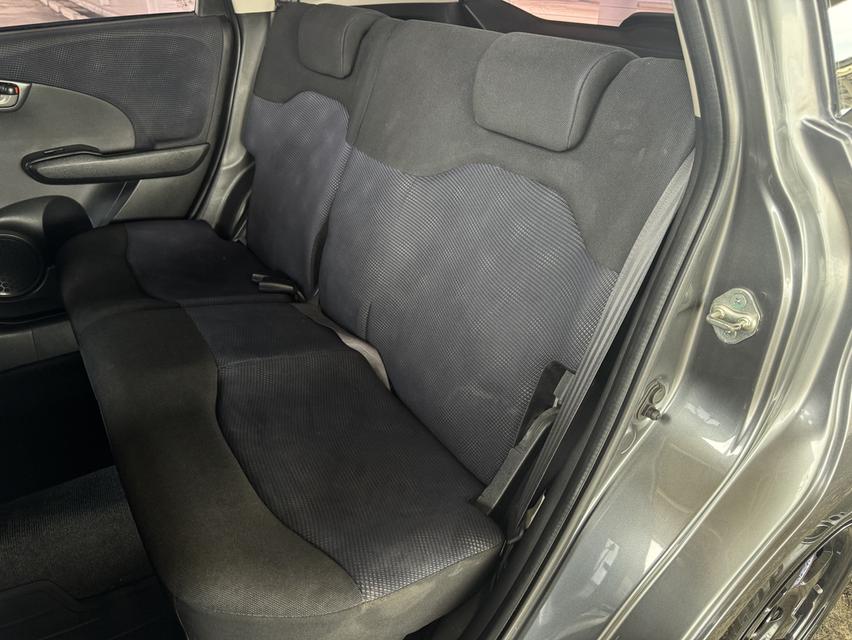 HONDA JAZZ GE 2012 AUTO V IVTEC รูปที่ 16