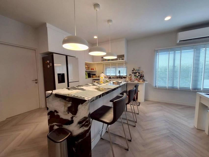 ขายถูกสุดในโครงการ บ้านเดี่ยว เศรษฐสิริ ทวีวัฒนา ถนนศาลาธรรมสพน์บ้านหรูสำหรับครอบครัวขนาดกลาง ฟรีเครื่องฟอกอากาศทั้งหลัง 14