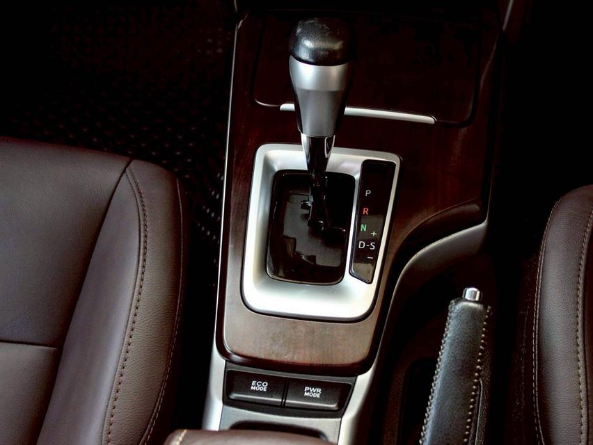 TOYOTA FORTUNER2.8 V 2WD ปี 2017 โฉม ปี15-ปัจจุบัน 13