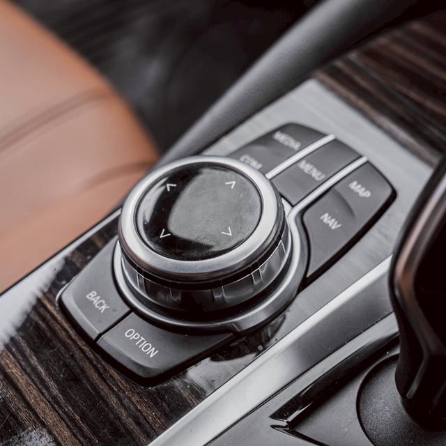 รหัสรถ 67GG6561 BMW 530i g30ปี2017 14