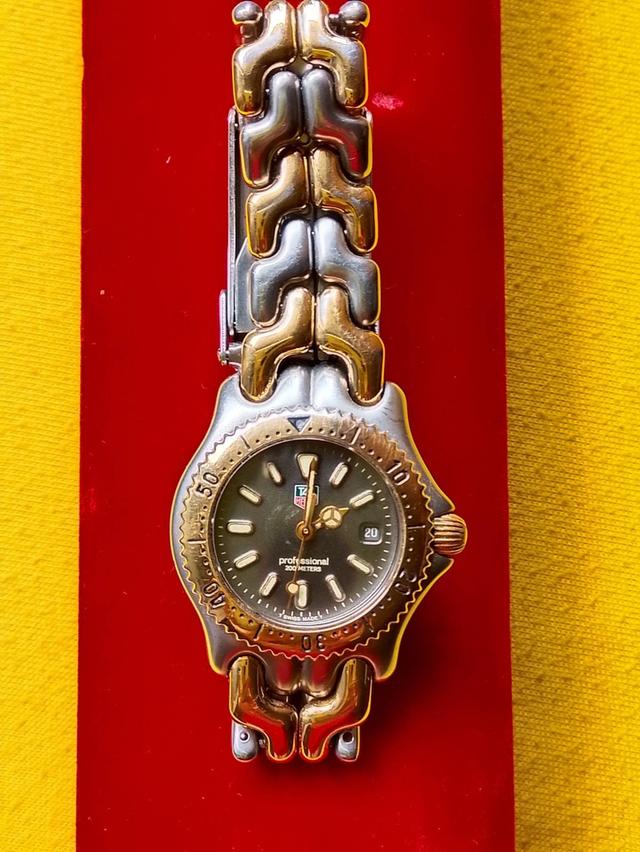 นาฬิกา Tag Heuer ก้างปลา ผู้หญิง มือสอง