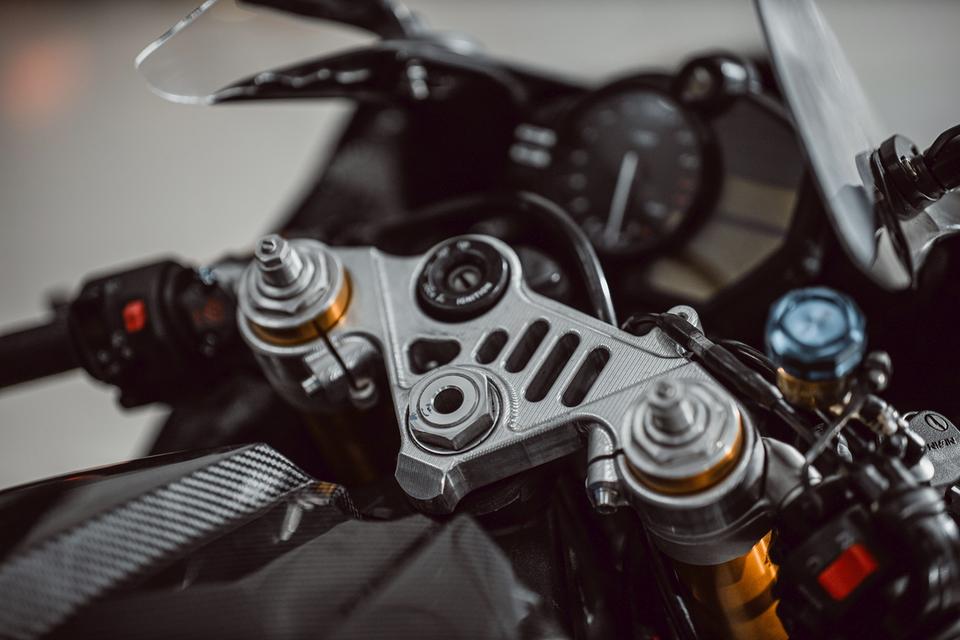 YAMAHA R1  2011 ทะเบียนแท้ รถมือสอง 10