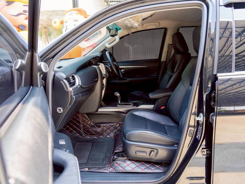 Toyota fortuner 2.4V Leader 2WD ปีจด 2024 📌 #ประกันเครื่องเกียร์3ปี 30,000 km รูปที่ 8