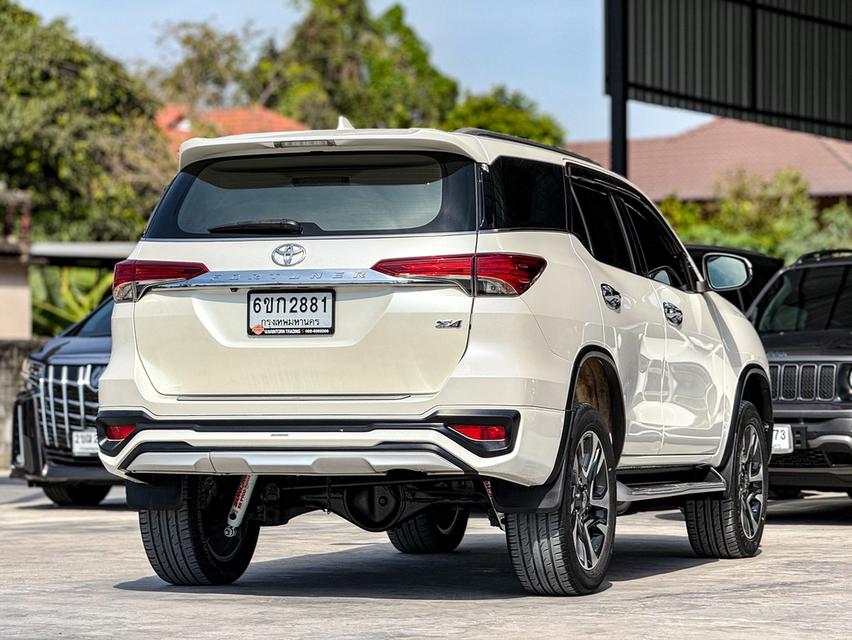 2019 TOYOTA FORTUNER 2.4 V 4WD รหัส WRT2881 3