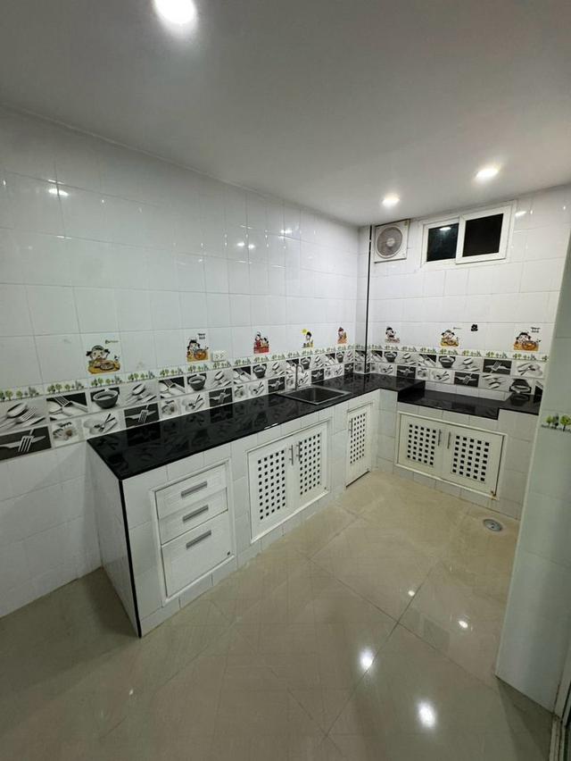 🏡 ทาวน์โฮมรีโนเวทใหม่ทั้งหลัง ราคาต่ำกว่าประเมิน หมู่บ้านมี รปภ. 24 ชม. | คลองสามวา ถ.หทัยราษฎร์ 7