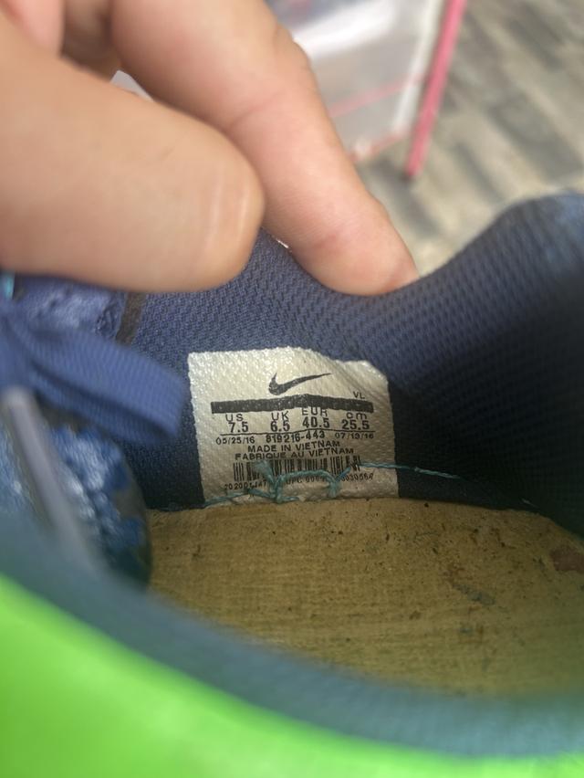 รองเท้าฟุตบอล สตั๊ด เบอร์40.5 ยาว25.5cm รูปที่ 4