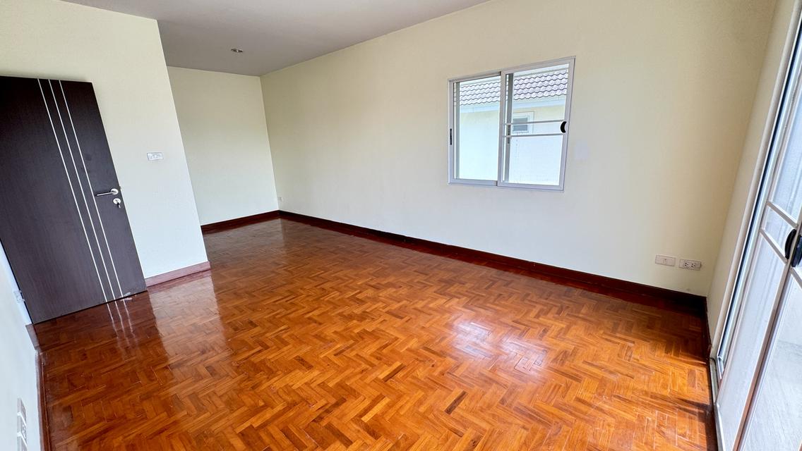 🔥 ทุบราคาส่งท้ายปี! ลดโหด 300,000 บาท‼️ จาก 3.99 ล้านเหลือเพียง 3.69 ล้านเท่านั้น‼️ 🔥 MASSIVE YEAR-END SALE! SAVE 300k THB‼️ Now Only 3.69 MB‼️ 10