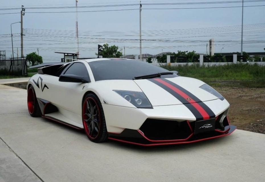 รถ Lamborghini Murcielago ปี 2010