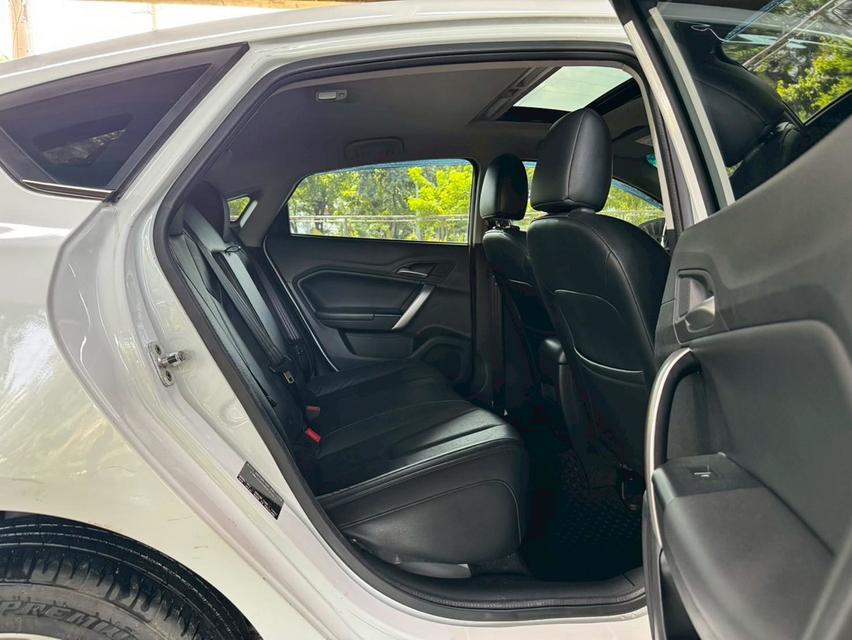 MG 5 1.5 Tubo X Sunroof AT ปี 2019 15