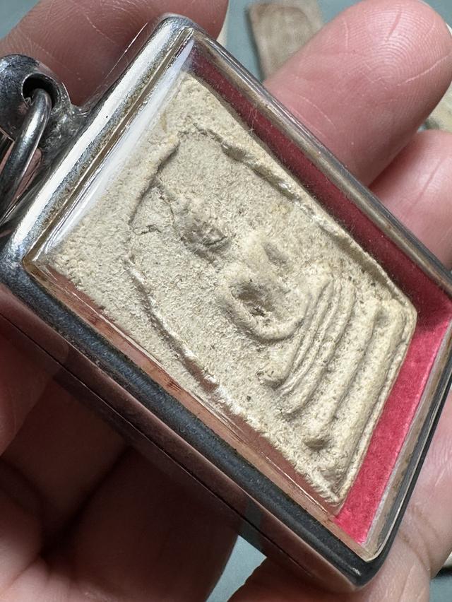 พระสมเด็จพระครูลมูล มีหน้าตา วัดสุทัศน์ 2495(มวลสารจากพระสมเด็จวัดระฆังและบางขุนพรหมแตกหัก) รูปที่ 3