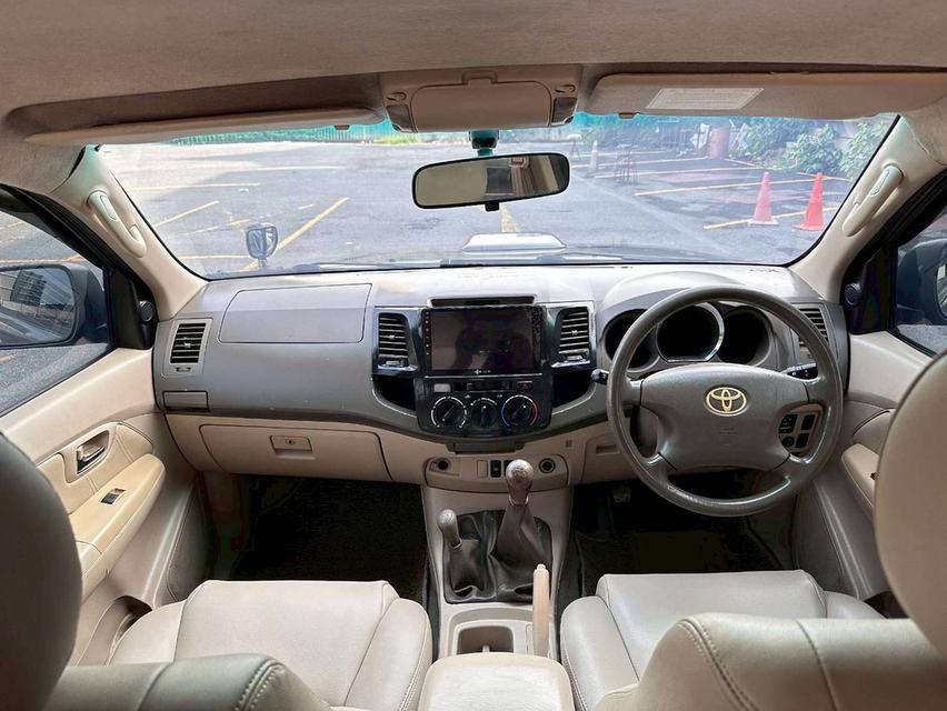 Toyota Fortuner 3.0 G เกียร์ธรรมดา ขับ 4 สีเทา ปี 2006 11