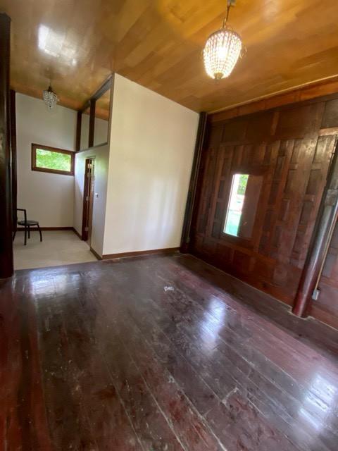 ให้เช่าบ้านเดี่ยวสร้างใหม่ 2 ชั้น เนื้อที่ 100 ตารางวา ซอยลาดพร้าว 101 เหมาะอยู่อาศัยและทำสำนักงาน จอดรถได้ 4คัน ใกล้รถไฟฟ้าสายสีเหลือง สถานีลาดพร้าว 3