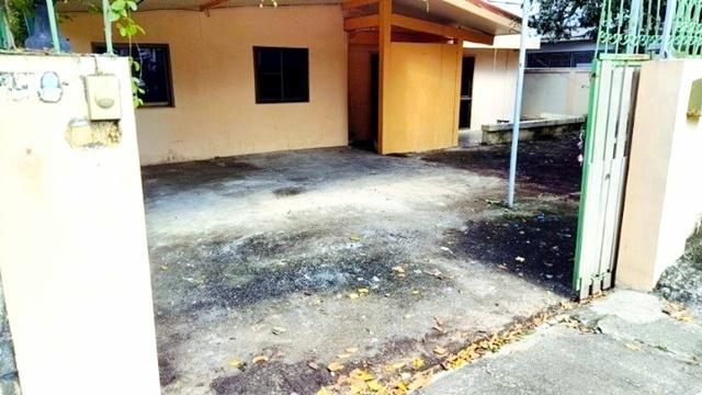 BTS เซนต์หลุยส์ 750 ม.6นอน รร.นานาชาติเซนต์แอนดรูส์ สาทร 2.0 กม.ให้เช่าบ้านเดียว 2 ชั้นแหล่งชุมชน เซ็นทรัล สีลม 1.4 กม.  2