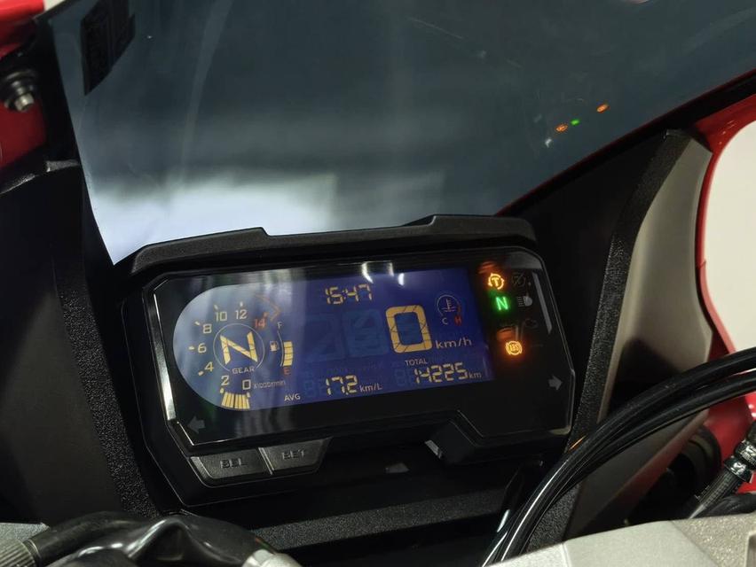 ออกรถ 0 บาท  CBR650R ABS หล่อๆตัวสุดท้าย เครื่องดำ รูปที่ 8