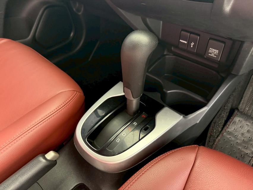 2014 HONDA JAZZ 1.5 SV+ รุ่นท็อป  ( 6418 ) 15