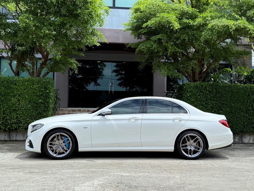 2018 BENZ E350e W213 AMG DYNAMIC รถมือเดียวออกป้ายแดง รถวิ่งน้อยเพียง 8X,XXX กม รถไม่เคยมีอุบัติเหตุครับ