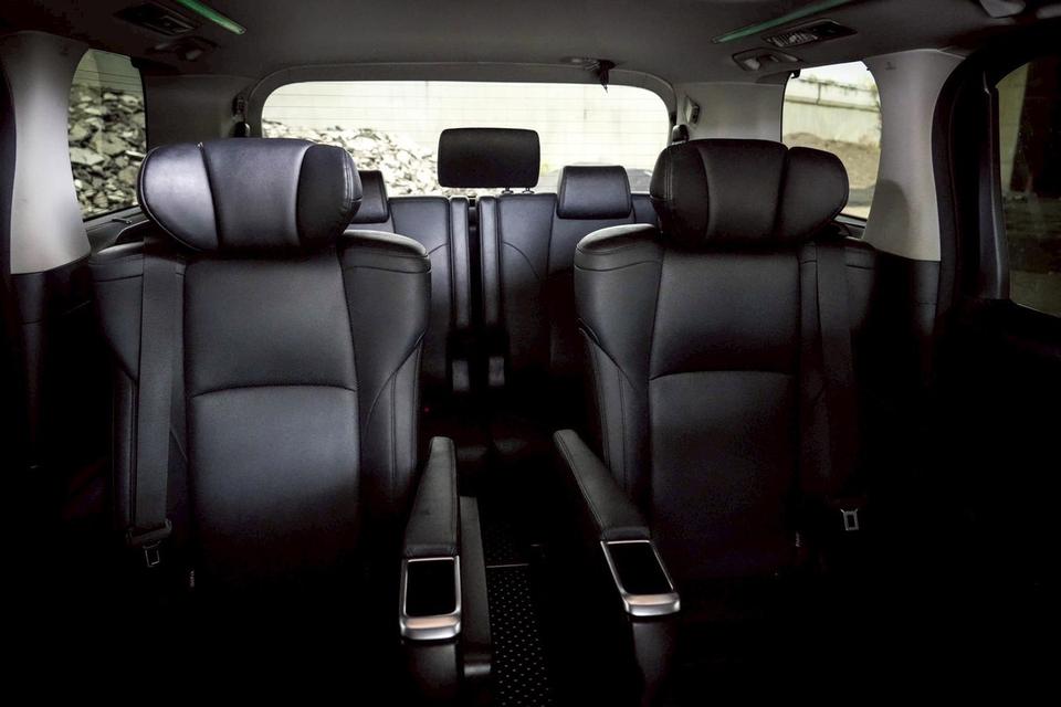 ขาย Toyota Vellfire 2.5ZG ปี20 16