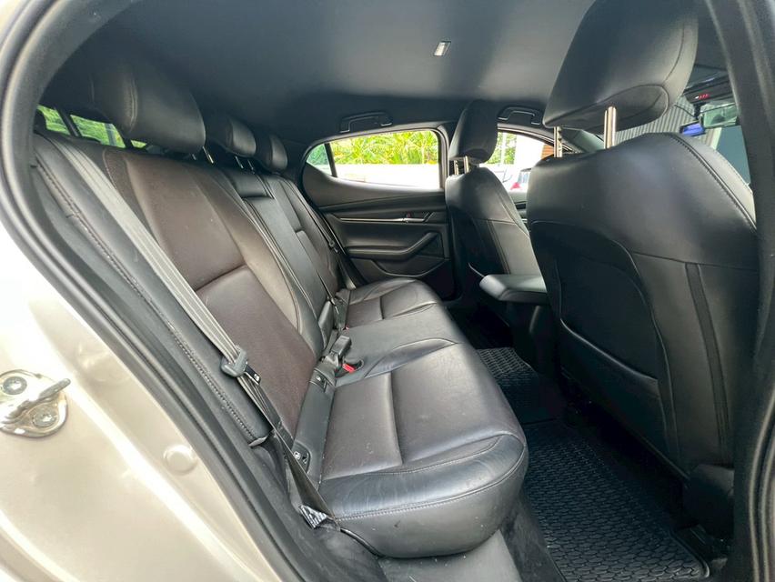 ปี 2022 MAZDA MAZDA3, 2.0 S SPORTSโฉม ปี19-ปัจจุบัน 5Dr สีนำ้ตาล