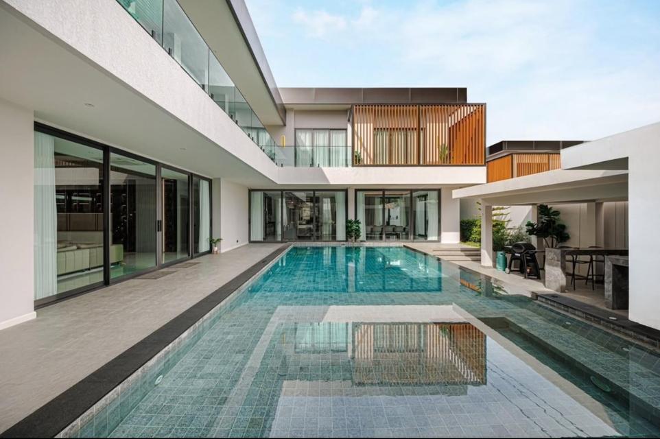 Ultra Luxury Villa Pattaya For Sale