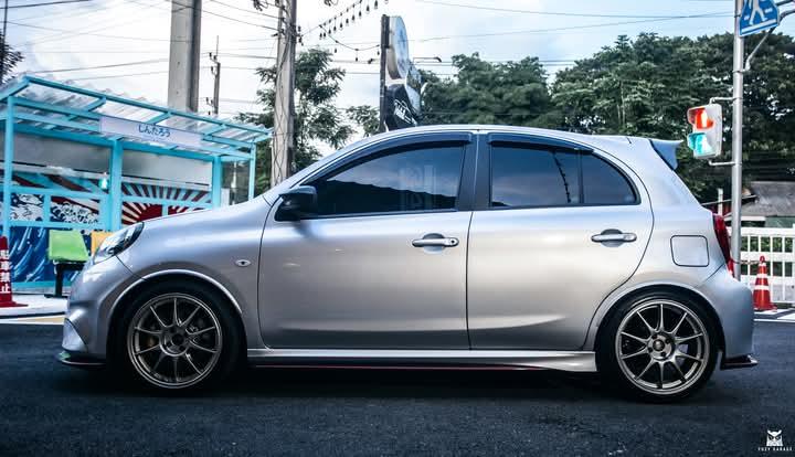 Nissan March ปี 2011 4