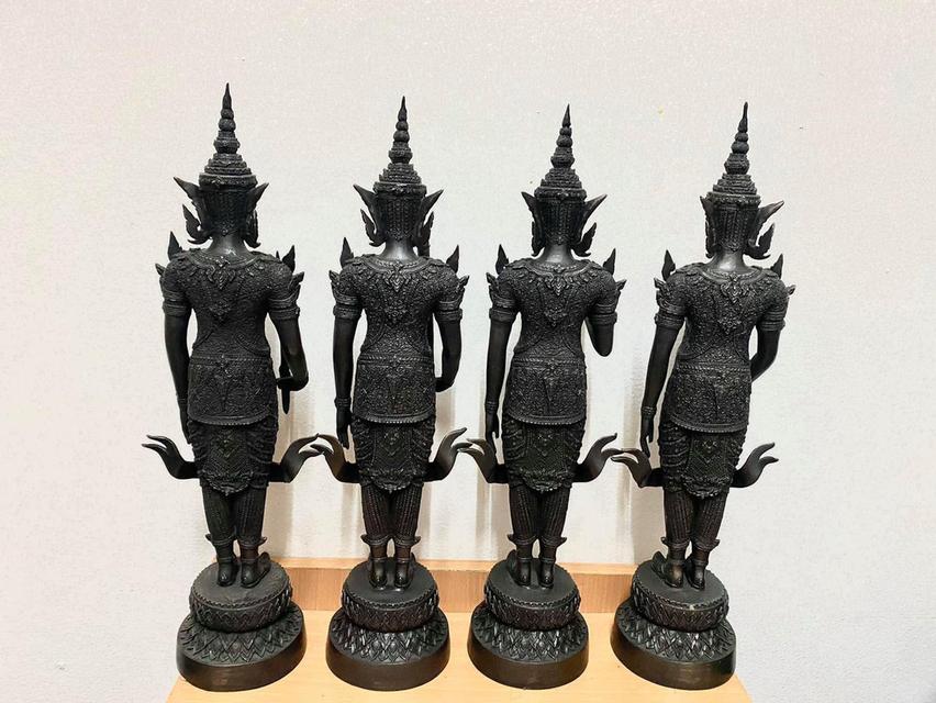ท้าวจตุโลกบาลทั้งสี่ ผู้พิทักษ์สี่ทิศ วัดท่าซุง ปี54 เนื้อทองเหลือง ขนาดสูง15นิ้ว
