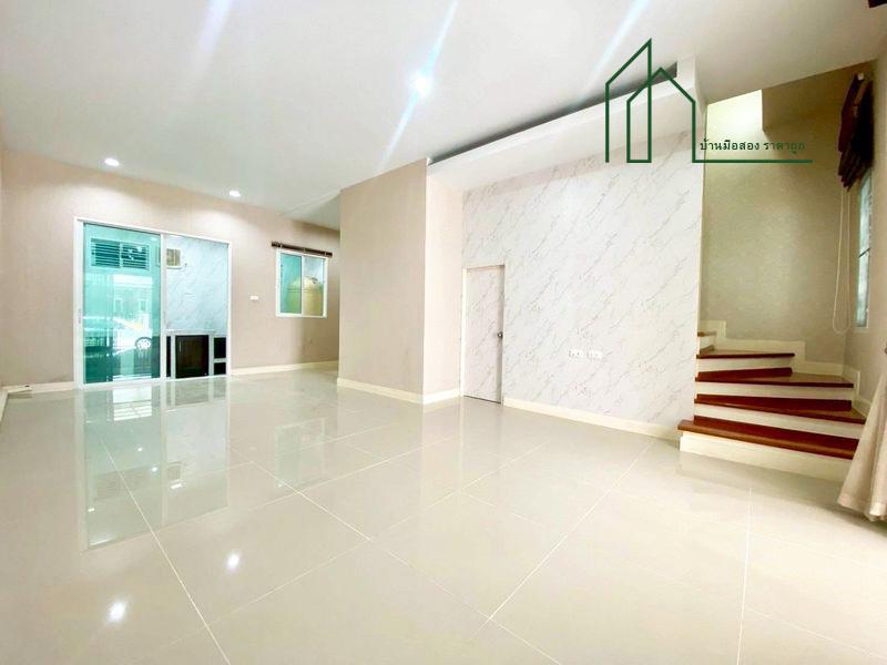 ทาวน์โฮม 3 ชั้น หมู่บ้าน วิชั่นสมาร์ทไลฟ์ บ้านพร้อมอยู่ ทำเลดี นนทบุรี ใกล้สถานีรถไฟฟ้าบางพลู
