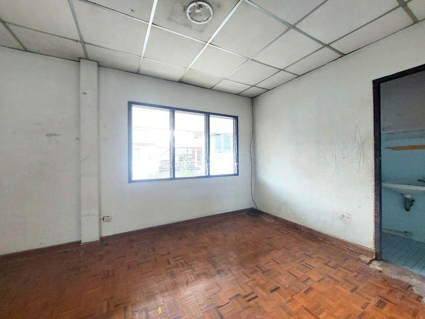 บ้านแฝด 3 ล้านบาท! ทำเลโคตรสะดวก ติดถนนติวานนท์ ใกล้ Central แจ้งวัฒนะ และ BTS สถานีปากเกร็ด! 19