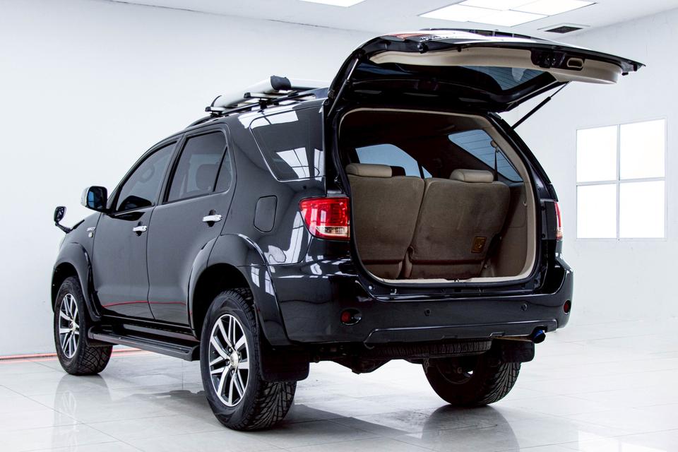 TOYOTA FORTUNER 2.7 V 2009