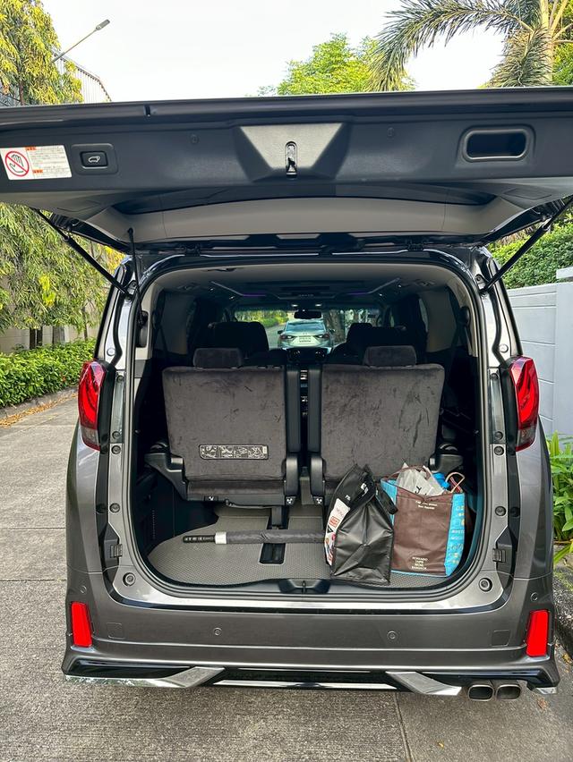 TOYOTA ALPHARD 2017 เจ้าของขายเอง 9