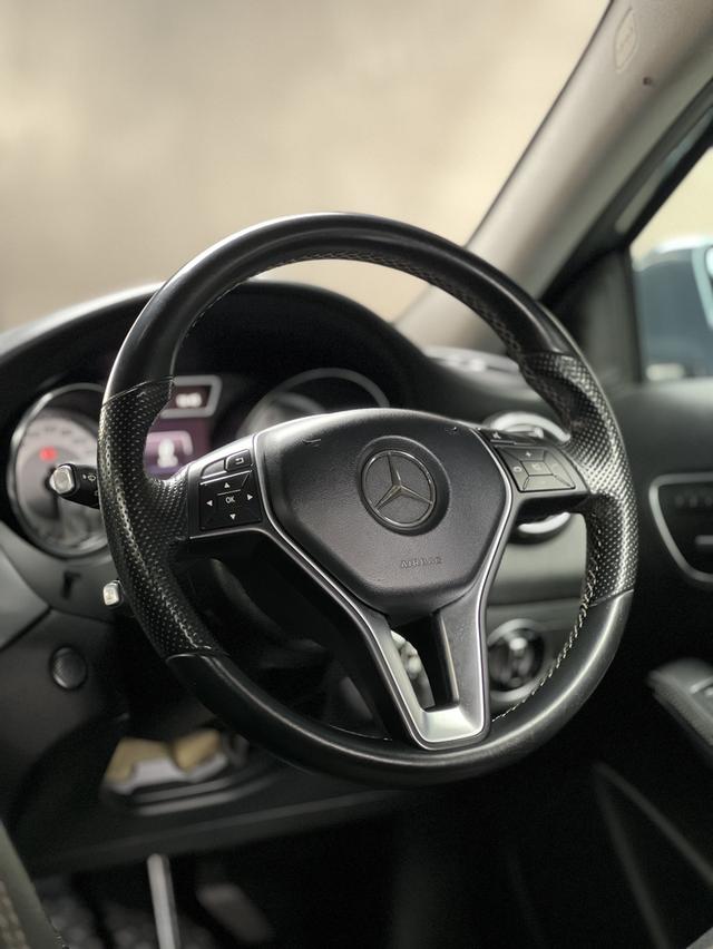 Benz GLA200 Urban