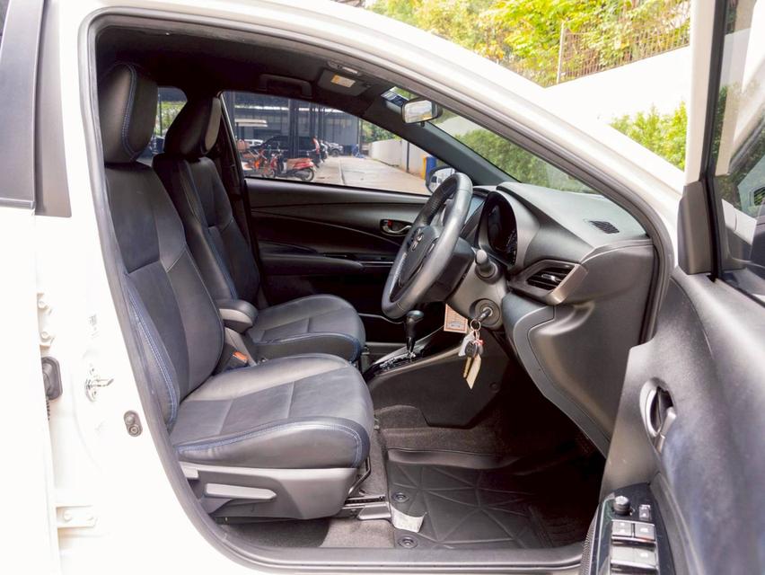 Toyota Yaris 1.2 Sport ปี2022 9