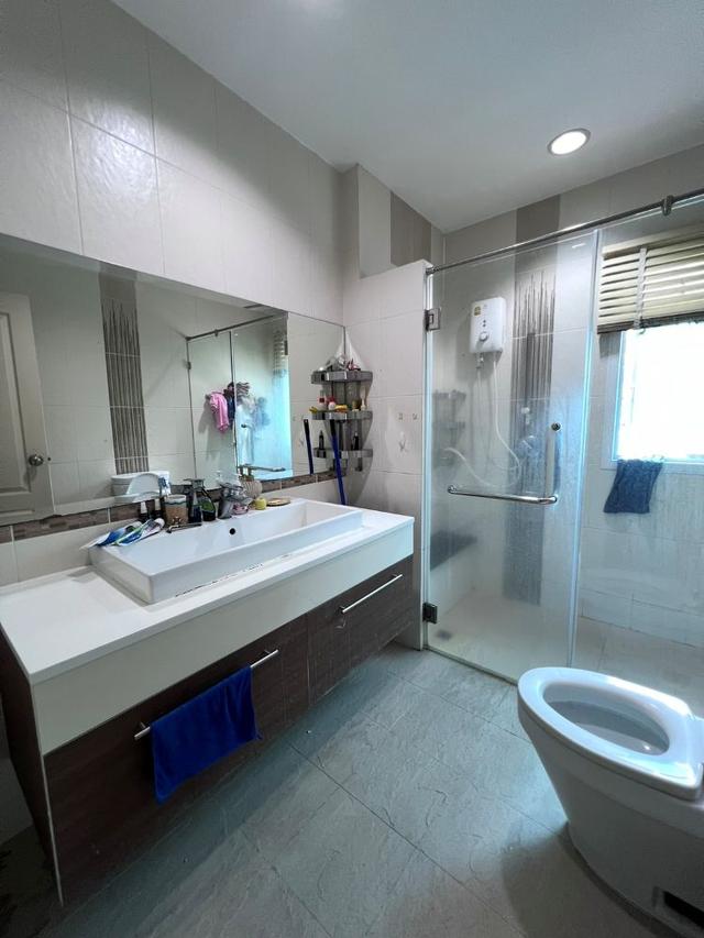 ขายบ้านเดี่ยว 3 ชั้น หมู่บ้านบางกอก บูเลอวาร์ด รามอินทรา กม.2 ทำเลดี เดินทางสะดวก 10