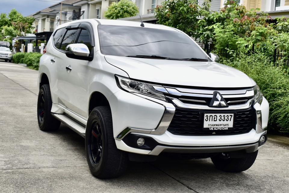 Mitsubishi pajero 2.4 GLS auto 