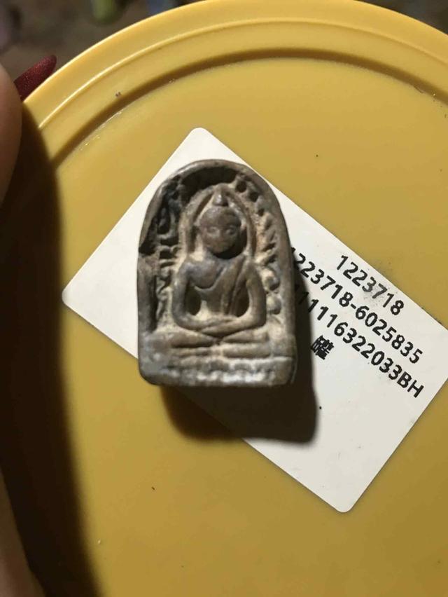 พระซุ้มกอพิมพ์กลางแบบมีลายกนก รูปที่ 10