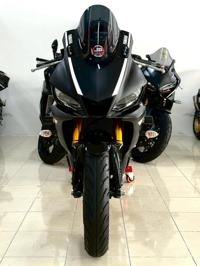 Yamaha R3 7