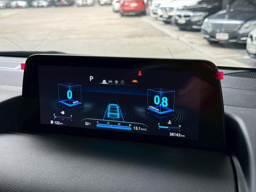 Hyundai Staria 2.2 Premium Sunroof ปี 2023 รุ่นท็อปสุด 10