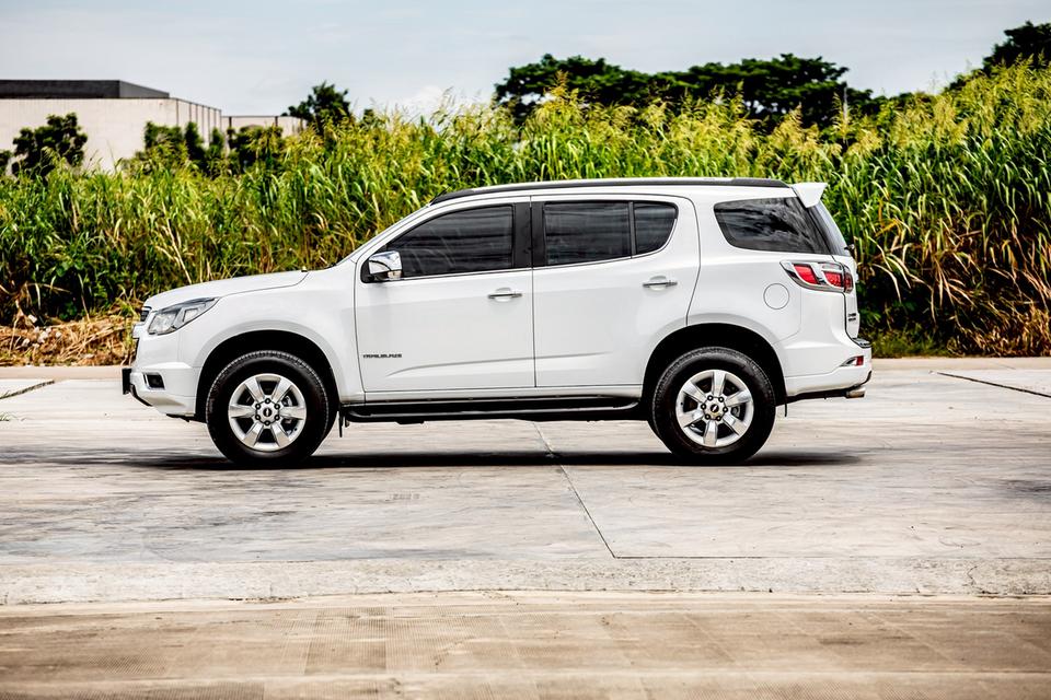 CHEVROLET TRAILBLAZER 2.8 LTZ 4WD ปี 2013 สึขาว ดีเซล 7 ที่นั่ง 9
