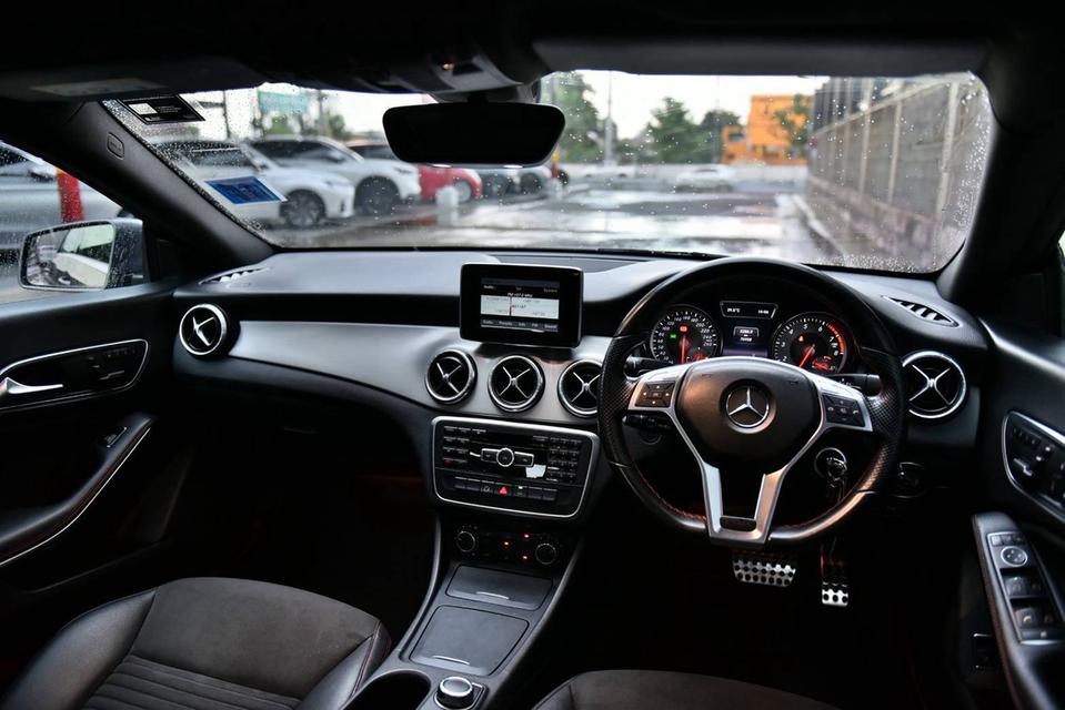 2015 Mercedes Benz CLA250 AMG DYNAMIC รถสวยมากๆ ใช้น้อย ราคาดีที่สุด รูปที่ 11