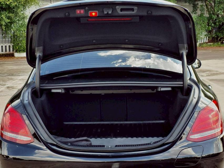 Benz C 350e AMG ปี17 รถสวย มือเดียว วิ่งน้อย 17