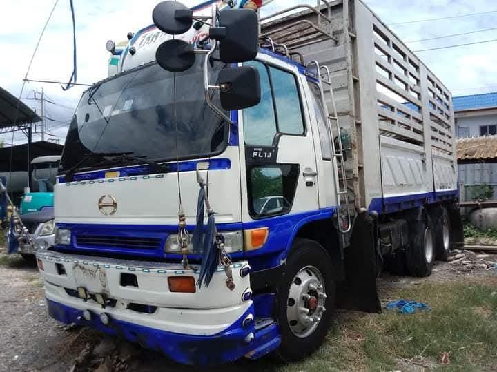 สิบล้อเพลาเดียว HINO FL176  4