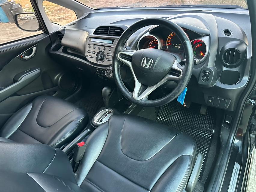 Honda Jazz 9