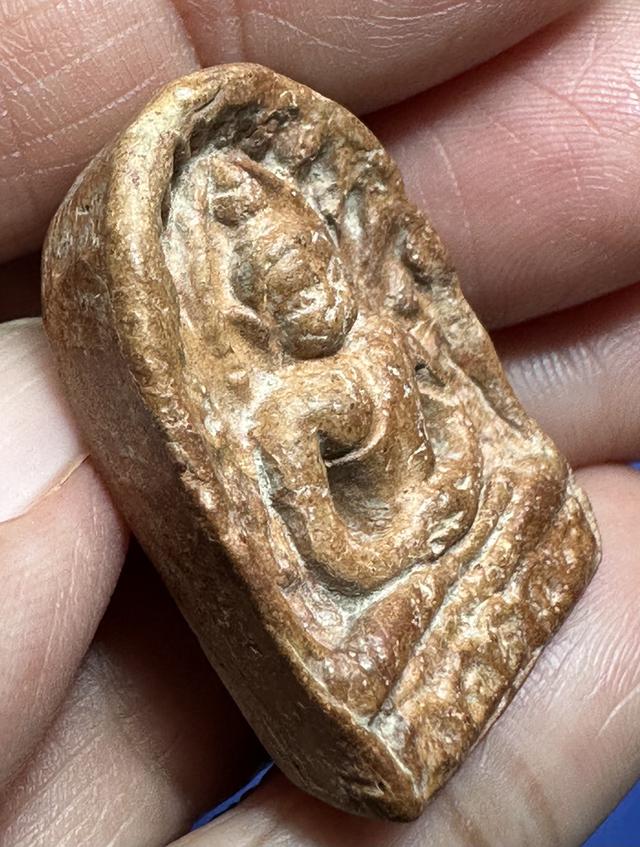 พระกำแพงซุ้มกอพิมพ์ใหญ่